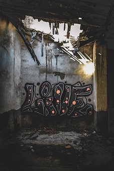 309102