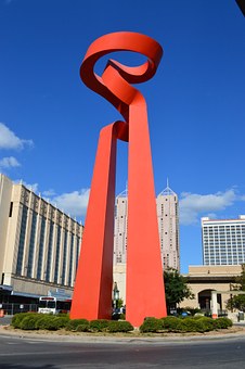 240300