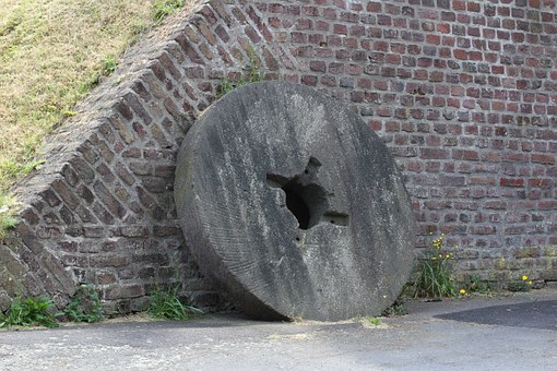 97047