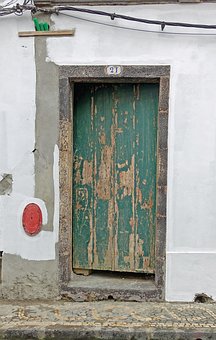 251969