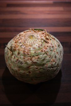 120900