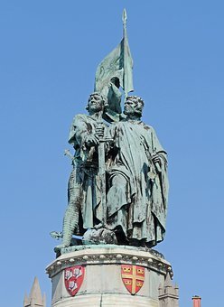 28581