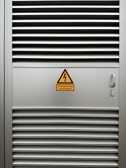 253676