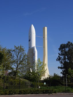 147205