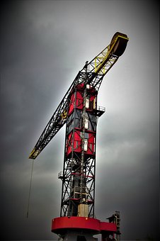 284709