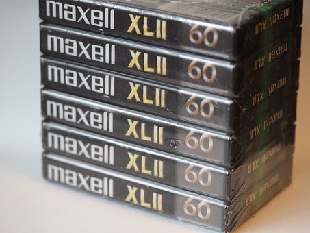 325479
