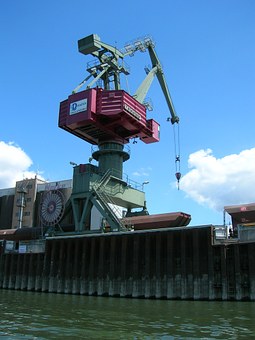251