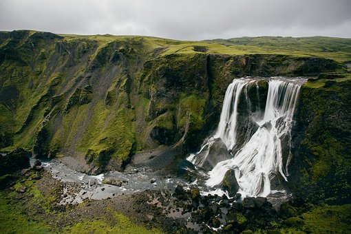 108631