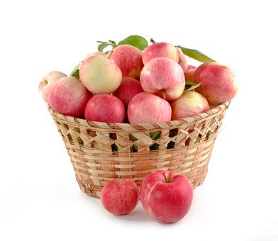 3735