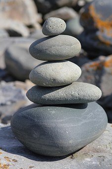 304659