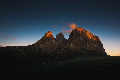 225783