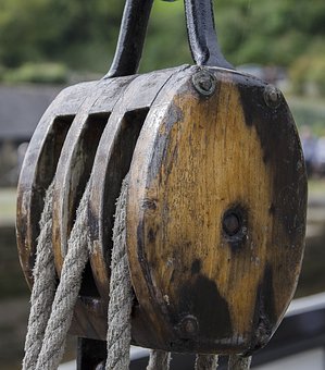 271359