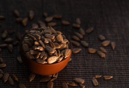 35586