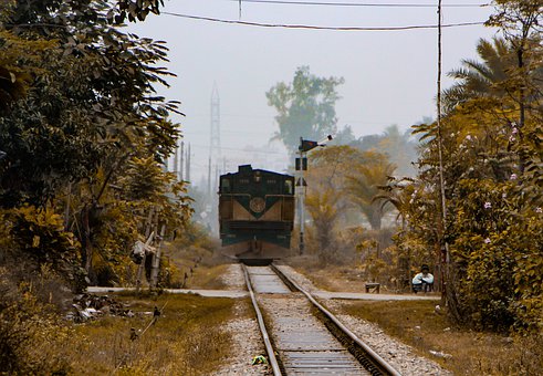 226146