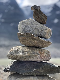 275216