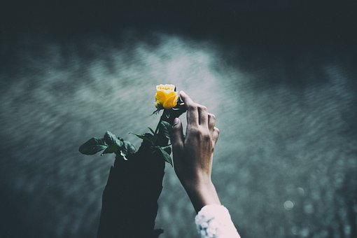 90836