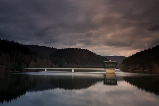 345713