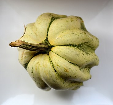303816