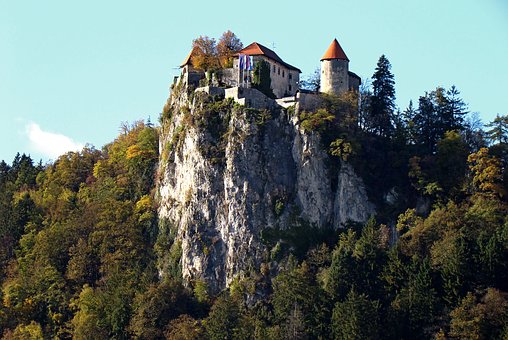 157459