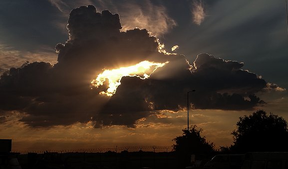 157523