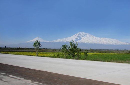 183586
