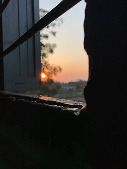 94642