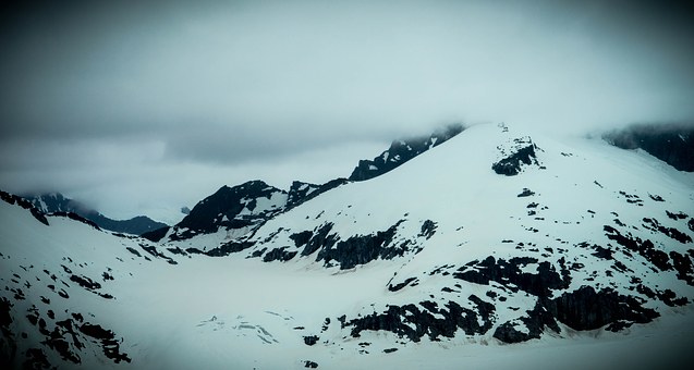 346629