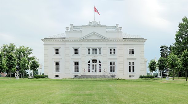 176979