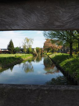 178972