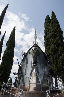 40067