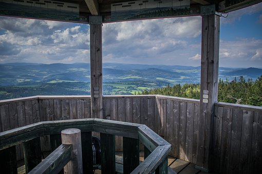 157881