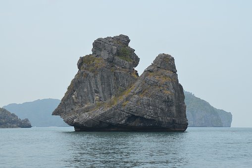107976