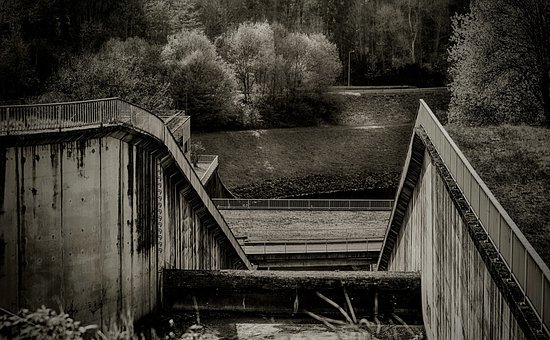 154081
