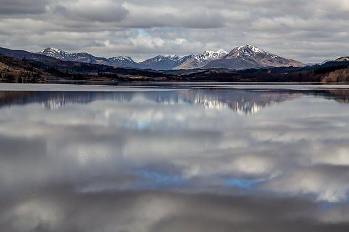 120221