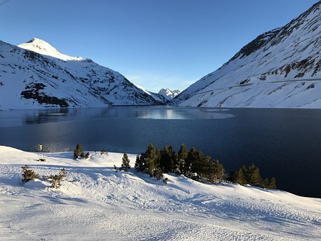 96567