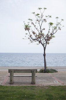 102824