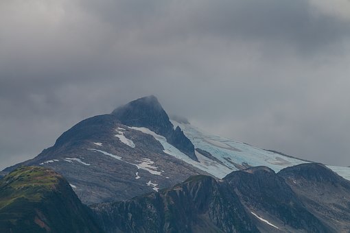 304671