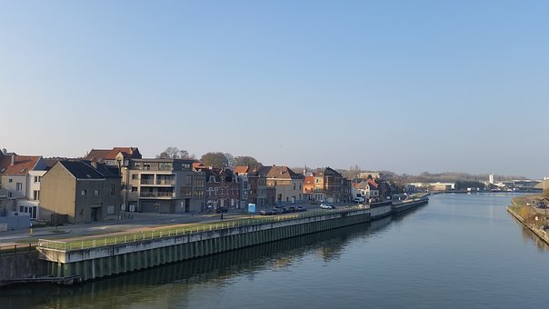 327351