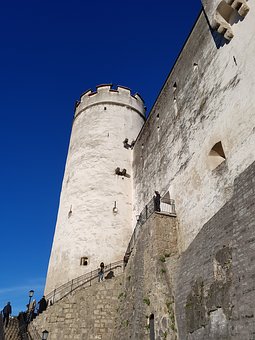 124524