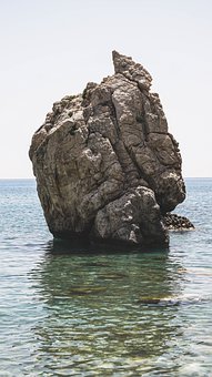 212351