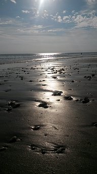 160749