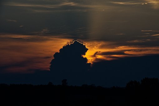 166211