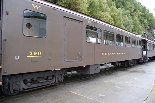 250445