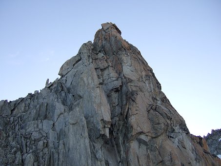 59426