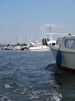 316172