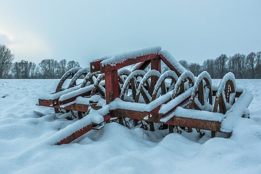 62387