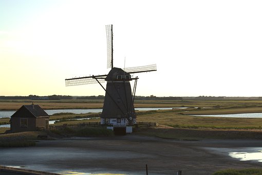 245983