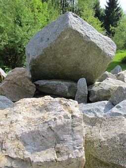135476