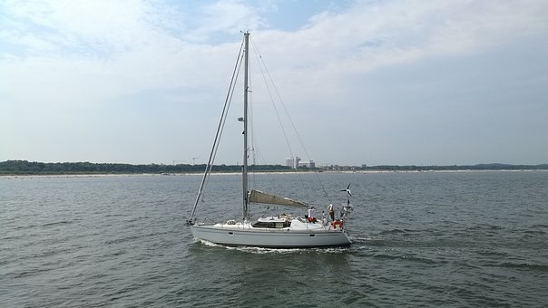 89633