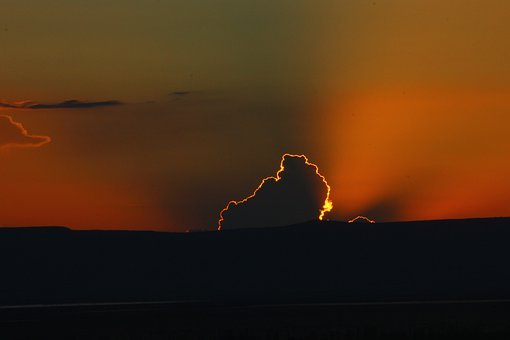 281704